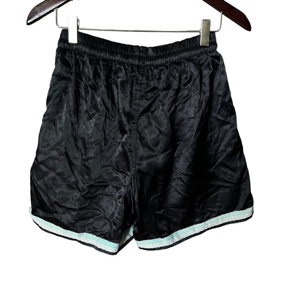 VTG Nike Womens Shorts Medium - Picture 3 of 4